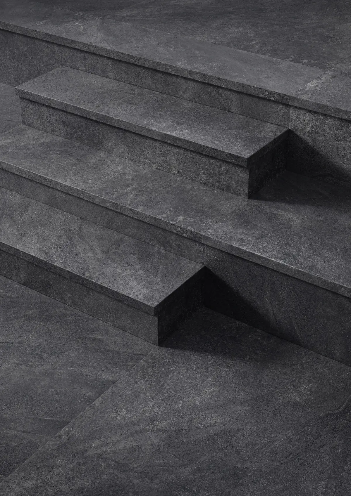 Bergstone Black - Image 3